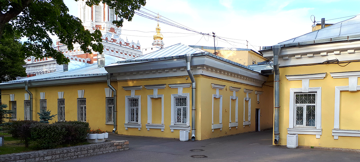 Колумбарий Смоленского православного кладбища